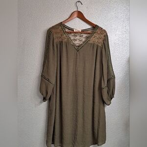 Plus Size Olive Green V-Neck Top With Lace    Size 2X